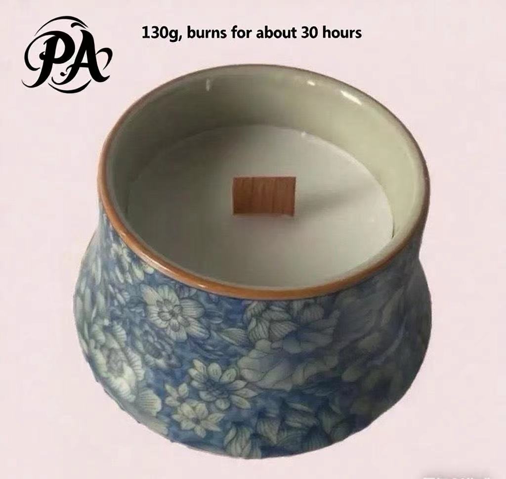 Blue and white ice plum ceramic smokeless scented candle